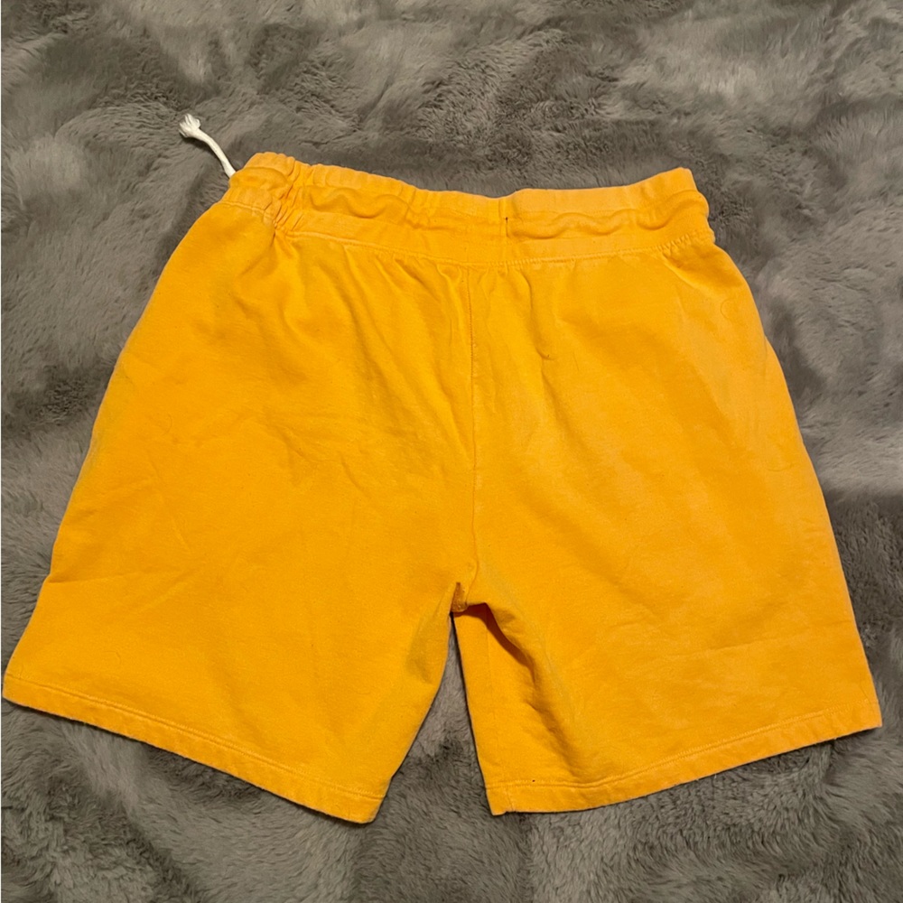 Free Planet - Shorts - L